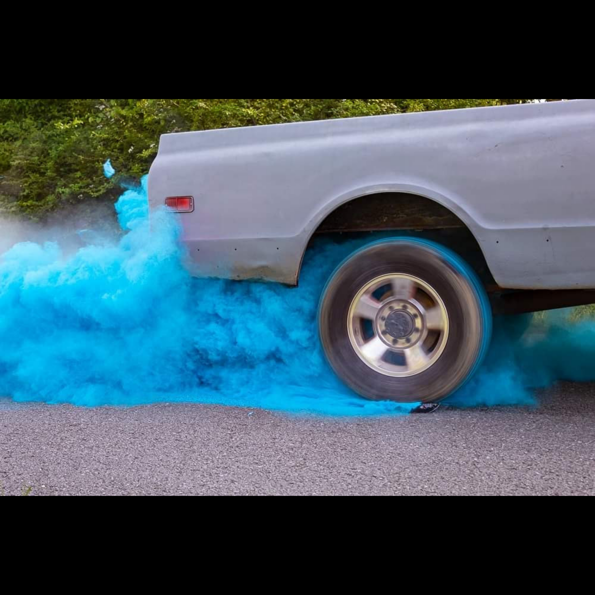 Color Blaze Black Out Gender Reveal Powder Burnout - 2 pounds Blue